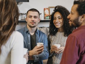 Koffiepauze met collega's