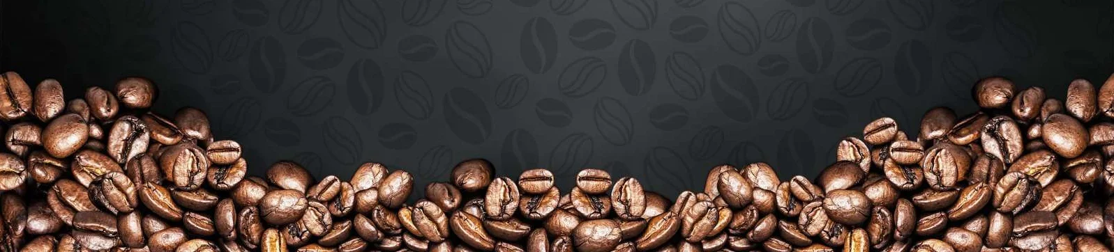 koffiebonen met zwarte achtergrond