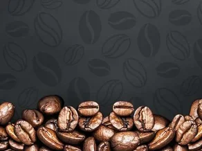 koffiebonen met zwarte achtergrond