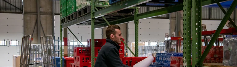 Student magazijnmedewerker