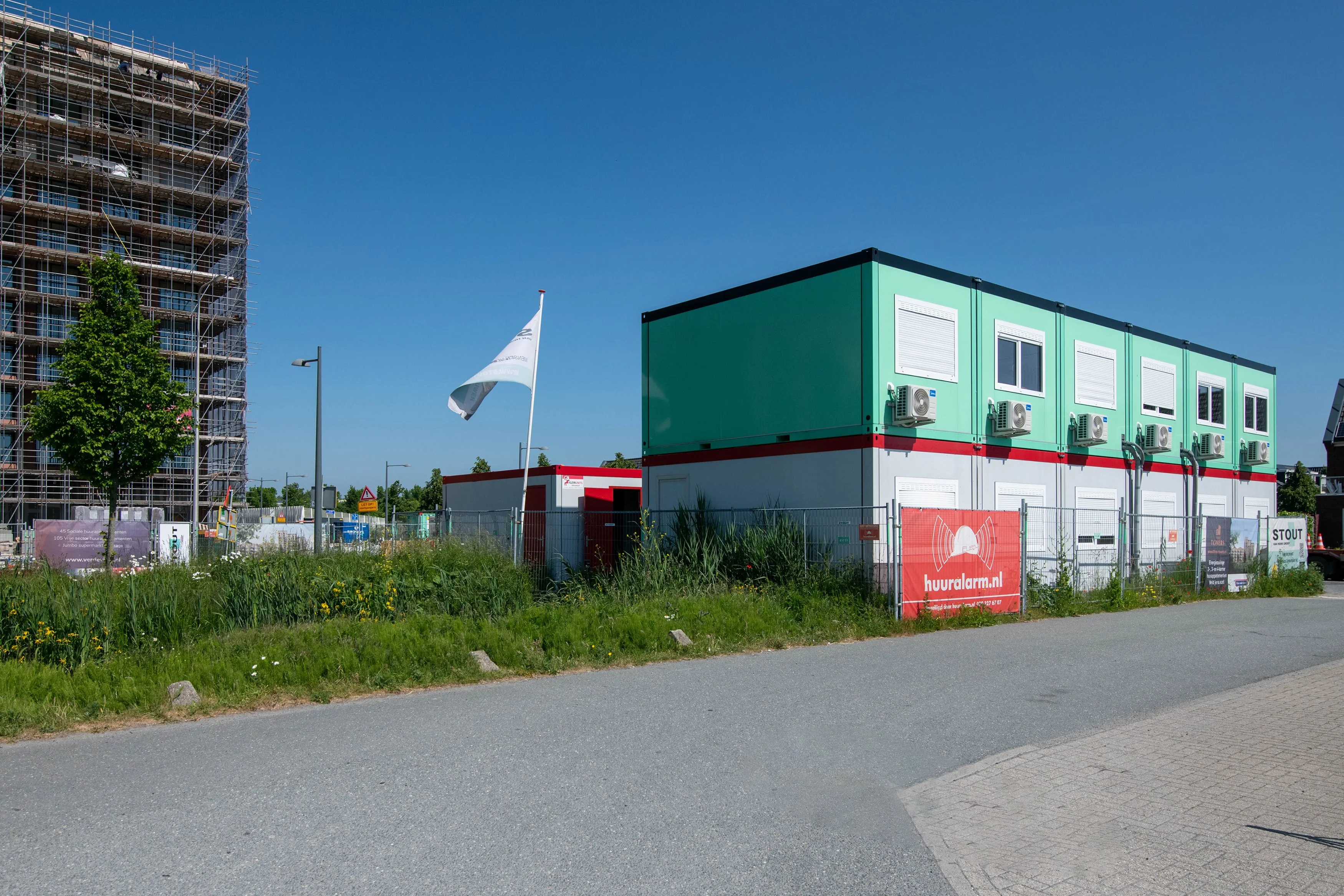 Koffiemachine op de keet in de bouwlocatie