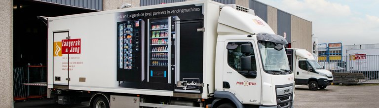 Vrachtwagen van LDJ Langerak voor al uw kantine producten